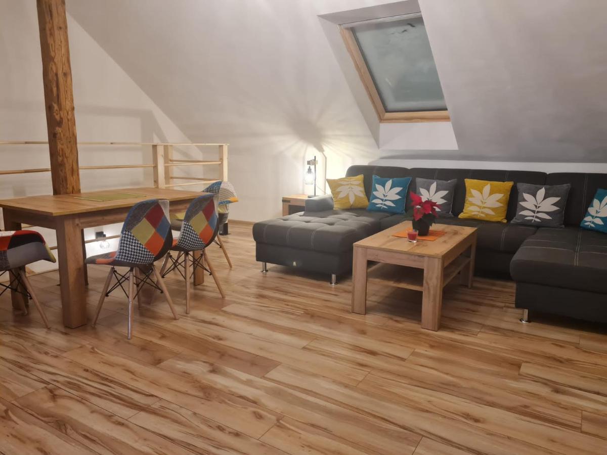 Apartman Konirna ฮาร์ราคอฟ ภายนอก รูปภาพ