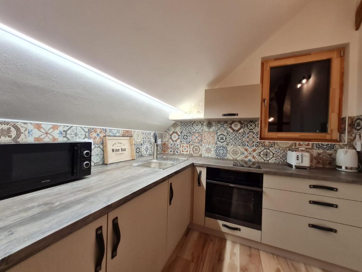 Apartman Konirna ฮาร์ราคอฟ ภายนอก รูปภาพ